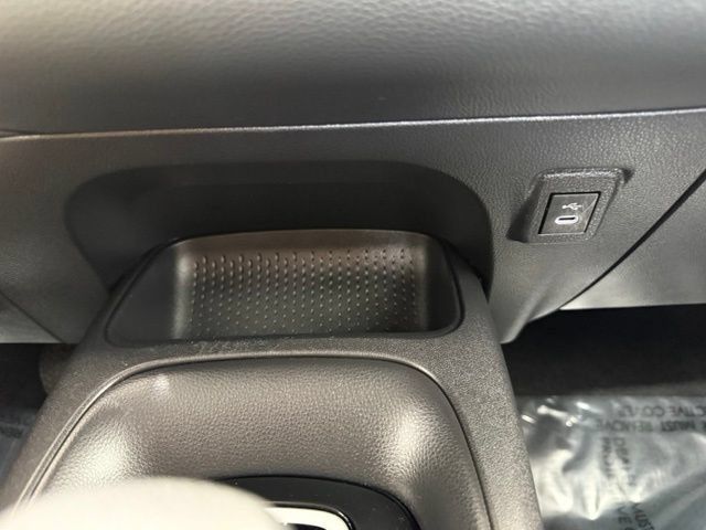 Used 2025 Toyota Corolla LE FWD image 35