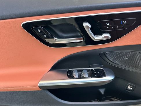 New 2025 Mercedes-Benz C 300 Sedan image 21
