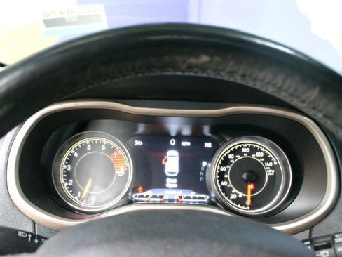 Used 2018 Jeep Cherokee High Altitude AWD/4WD image 17