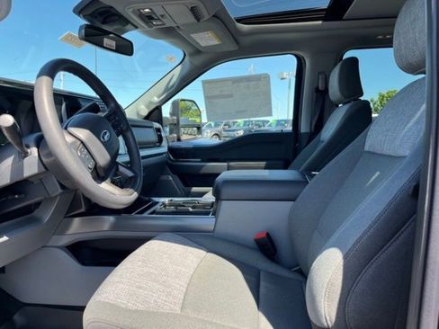 New 2025 Ford F350 XLT w/ Black Appearance Package image 16