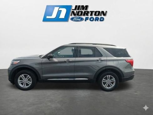 Used 2023 Ford Explorer XLT w/ Equipment Group 202A AWD/4WD image 6