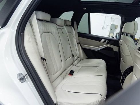 New 2026 BMW X5 xDrive50e image 26
