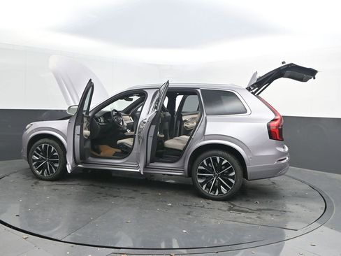 New 2026 Volvo XC90 B6 Plus w/ Protection Package Premier AWD/4WD image 39