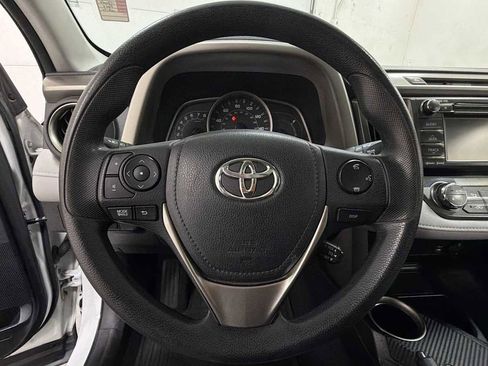 Used 2013 Toyota RAV4 XLE image 16