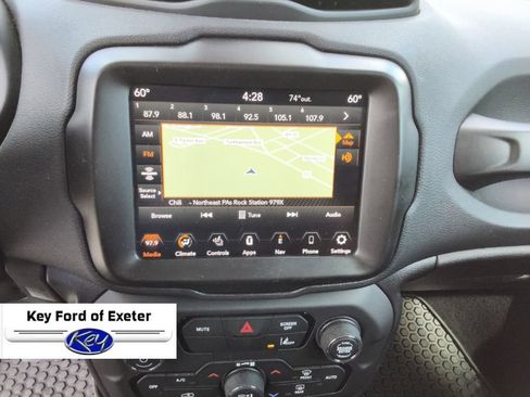 Used 2023 Jeep Renegade Latitude w/ Premium Group AWD/4WD image 39