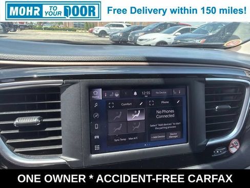 Used 2023 Chrysler Voyager LX FWD image 21