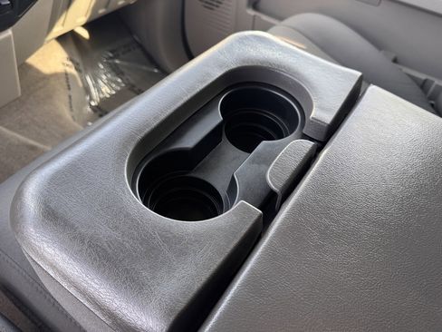 Used 2010 Ford F350 XL image 24