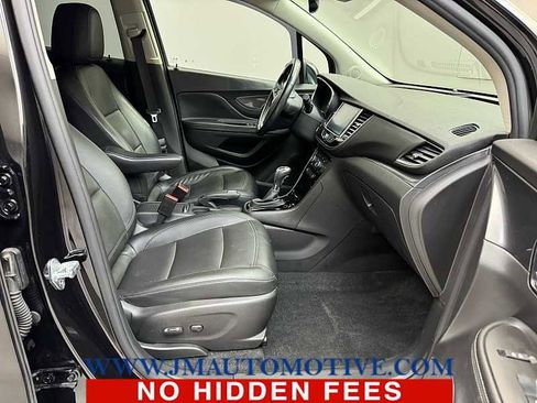 Used 2019 Buick Encore Essence w/ Experience Buick Package AWD/4WD image 20