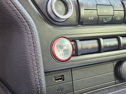 Used 2019 Ford Mustang GT image 36