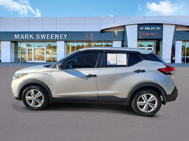 Used 2020 Nissan Kicks S FWD image 28