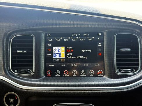 Used 2017 Dodge Charger R/T Scat Pack w/ Beats Audio Group RWD image 20