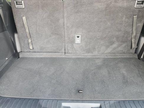 Used 2023 Toyota Highlander Platinum FWD image 34