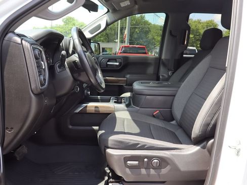 Used 2022 Chevrolet Silverado 1500 LT Trail Boss w/ Bed Protection Package AWD/4WD image 5