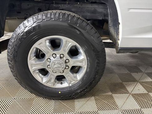 Used 2024 RAM 2500 Big Horn image 27