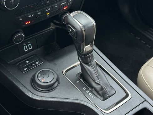 Used 2019 Ford Ranger Lariat w/ Technology Package image 21