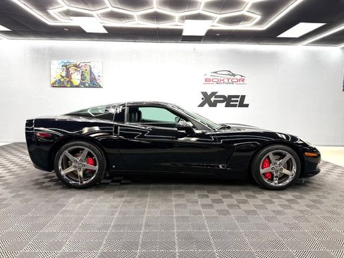 Used 2007 Chevrolet Corvette Coupe w/ Preferred Equipment Group RWD image 16