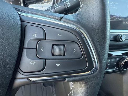 Used 2023 Buick Encore GX Preferred w/ Cold Weather Comfort Package image 17