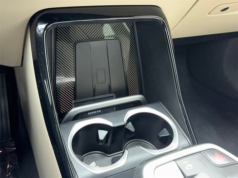 Used 2025 BMW X2 xDrive28i w/ Premium Package image 31