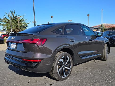 Used 2024 Audi Q8 e-tron Premium Plus w/ Premium Plus Package AWD/4WD image 4