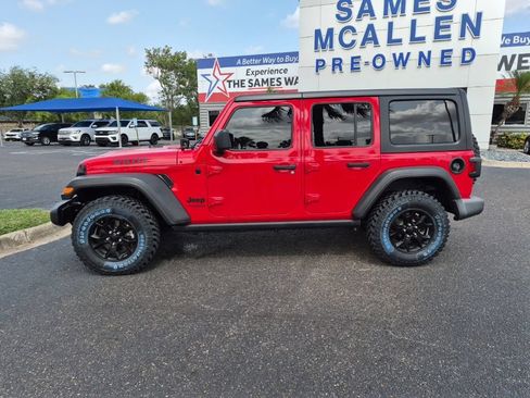 Used 2021 Jeep Wrangler Unlimited Sport AWD/4WD image 2