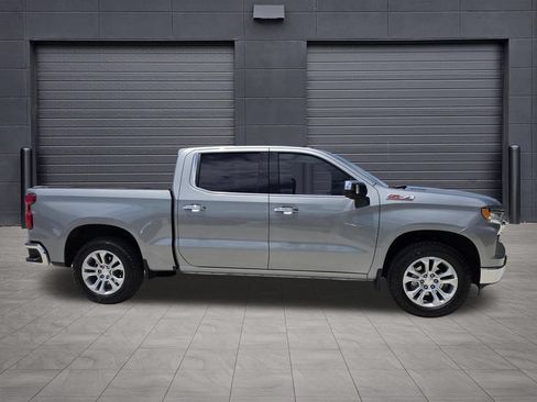 Used 2026 Chevrolet Silverado 1500 LTZ AWD/4WD image 4