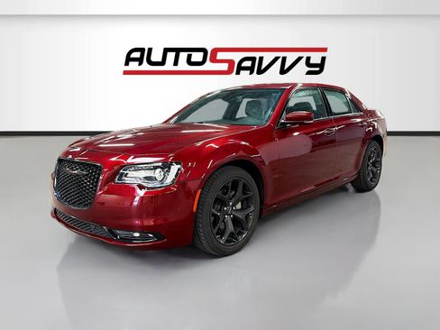 Used 2022 Chrysler 300 S RWD image 3