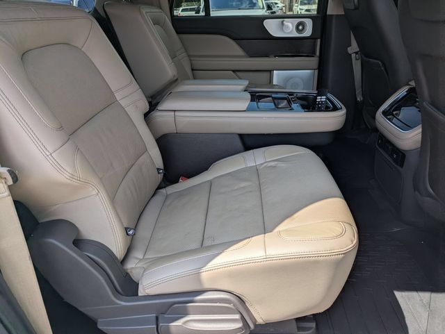 Certified 2023 Lincoln Navigator L Reserve AWD/4WD image 25