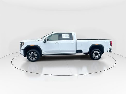 Used 2024 GMC Sierra 3500 Denali w/ Denali Reserve Package image 5