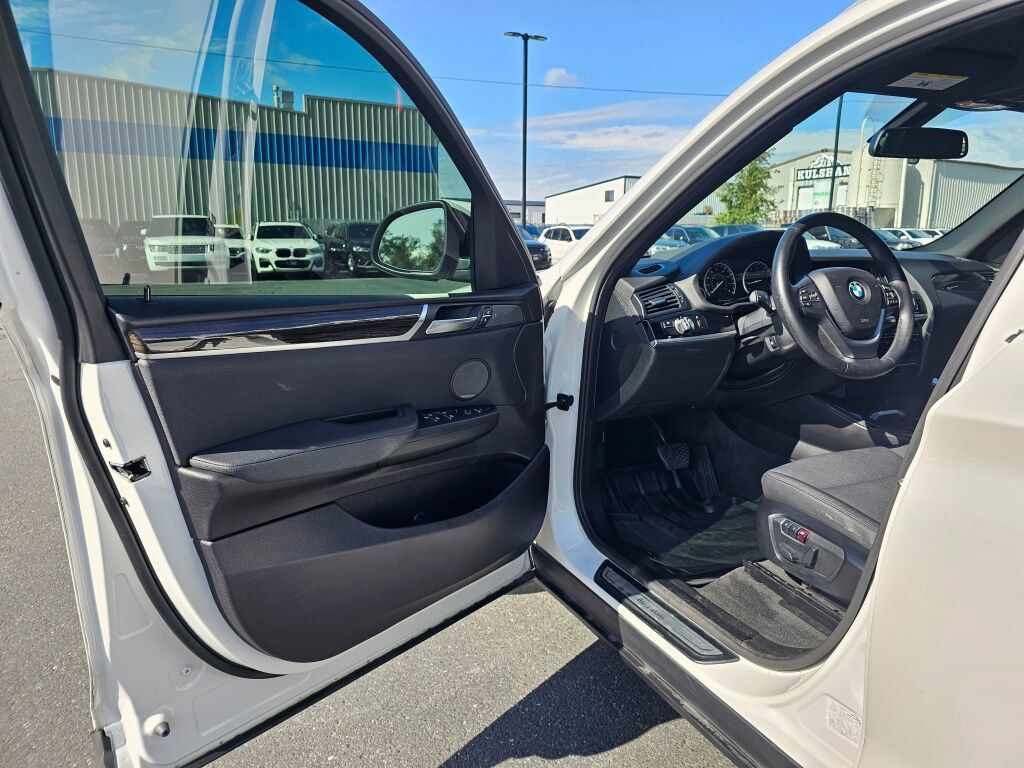 Used 2016 BMW X3 xDrive28i AWD/4WD image 21