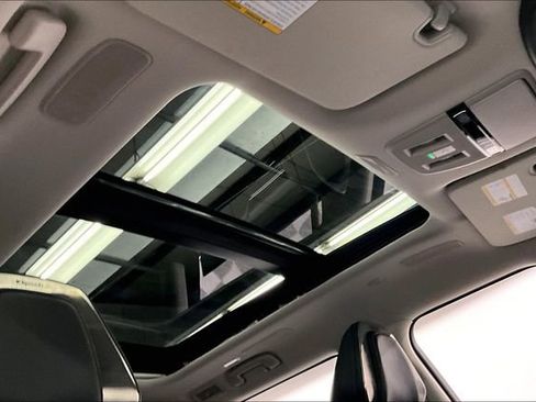 Used 2025 INFINITI QX80 Sensory image 20