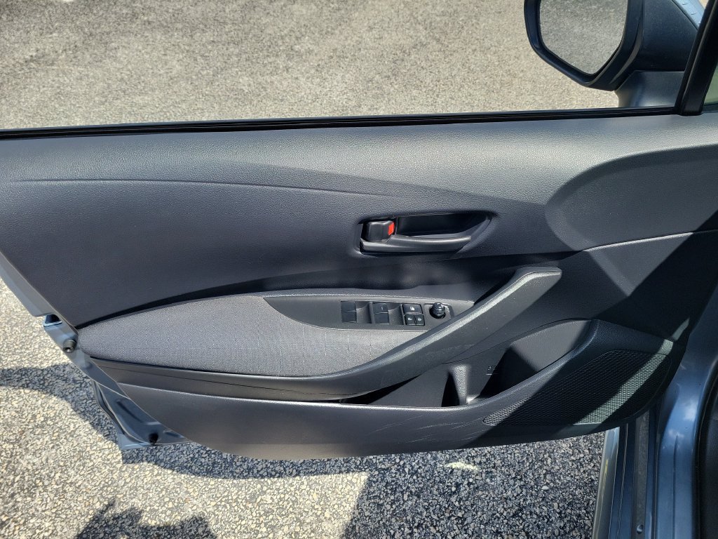 Used 2023 Toyota Corolla LE FWD image 11