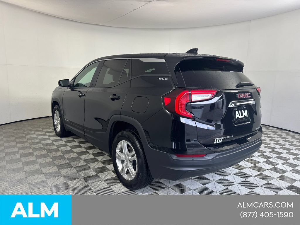 Used 2024 GMC Terrain SLE AWD/4WD image 9
