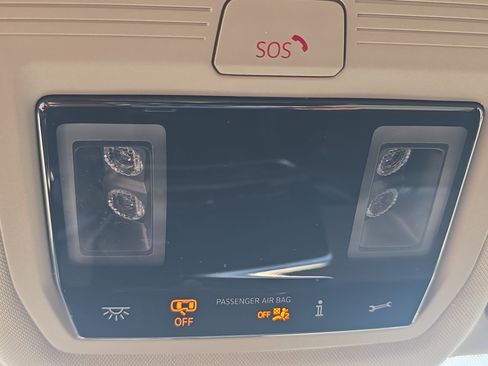 Used 2026 Volkswagen Atlas SE FWD image 28