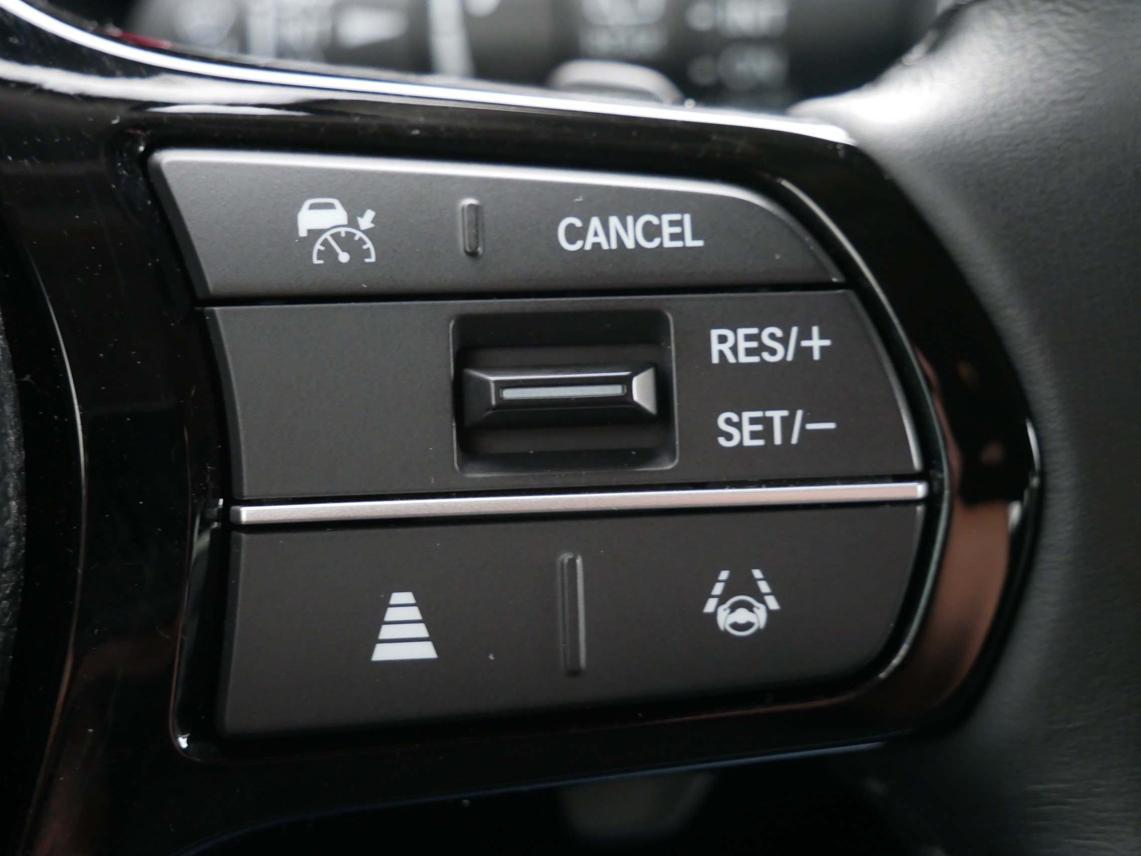 Used 2023 Honda Pilot Touring image 18