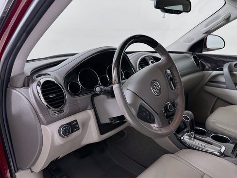 Used 2017 Buick Enclave Leather image 10