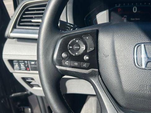 Used 2018 Honda Odyssey EX-L image 36