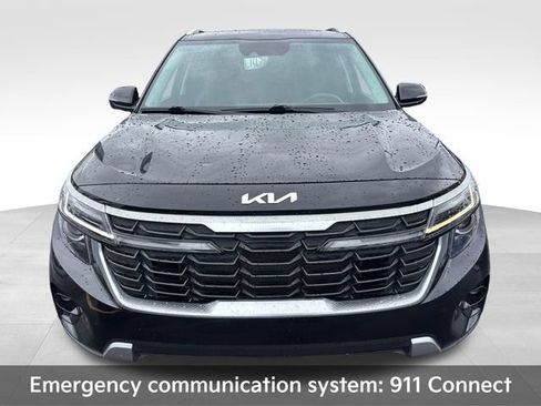 Used 2024 Kia Seltos EX AWD/4WD image 11
