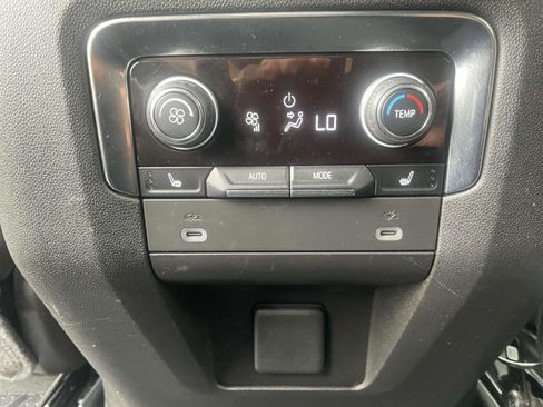 Used 2022 Chevrolet Tahoe LT w/ Luxury Package AWD/4WD image 5