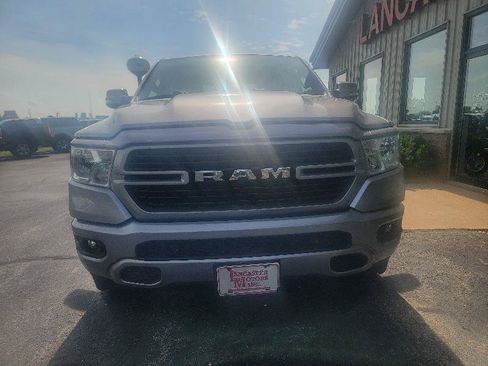 Used 2020 RAM 1500 4x4 Crew Cab image 3