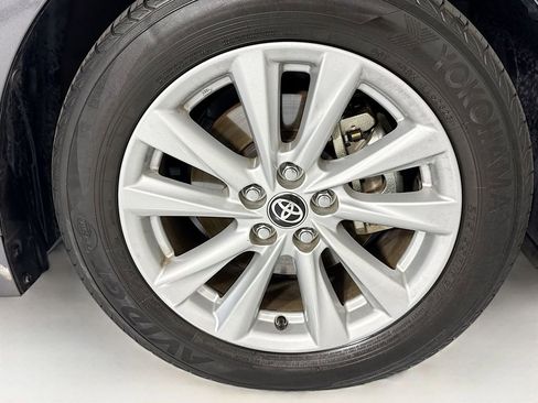 Used 2023 Toyota Corolla SE FWD image 32
