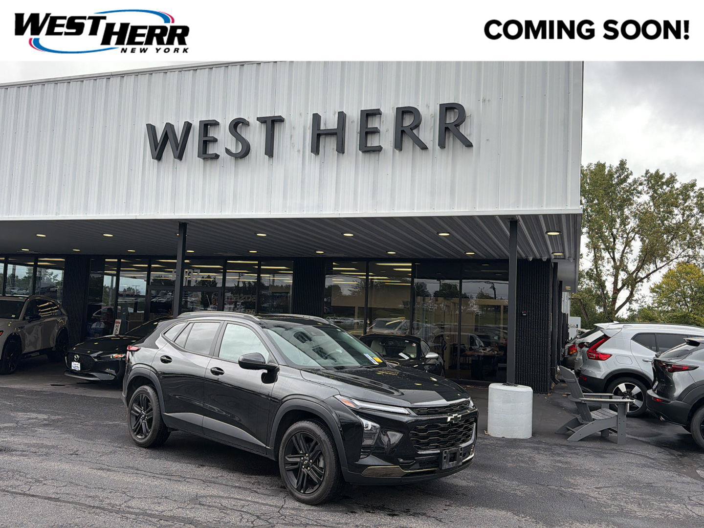 Used 2024 Chevrolet Trax ACTIV w/ Sunroof Package FWD image 1