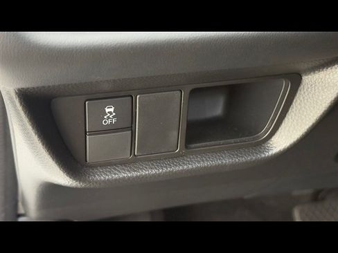 Certified 2025 Honda HR-V Sport image 31