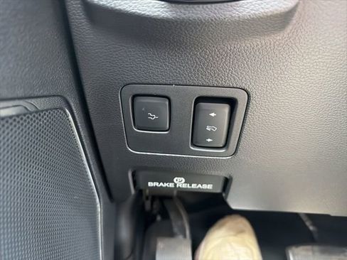 Certified 2021 Ford F350 Platinum image 32