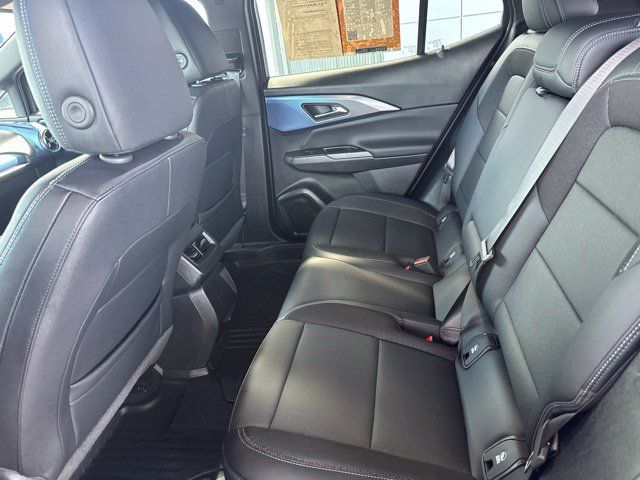 Used 2024 Chevrolet Equinox EV LT AWD/4WD image 23