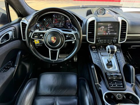 Used 2017 Porsche Cayenne GTS AWD/4WD image 15
