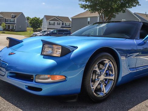 Used 1998 Chevrolet Corvette Coupe w/ Roof Pkg RWD image 88