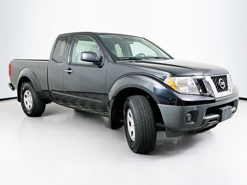 Used 2021 Nissan Frontier S AWD/4WD image 2