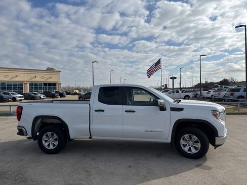 Used 2022 GMC Sierra 1500 Pro w/ Sierra Value Package image 17