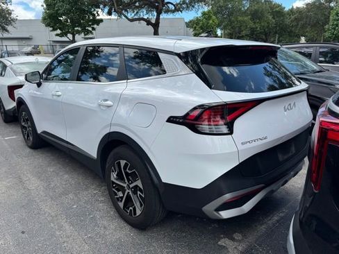 Used 2023 Kia Sportage EX FWD image 4
