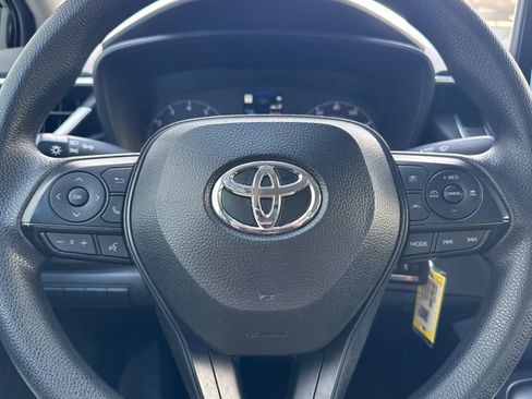 Used 2024 Toyota Corolla LE FWD image 34